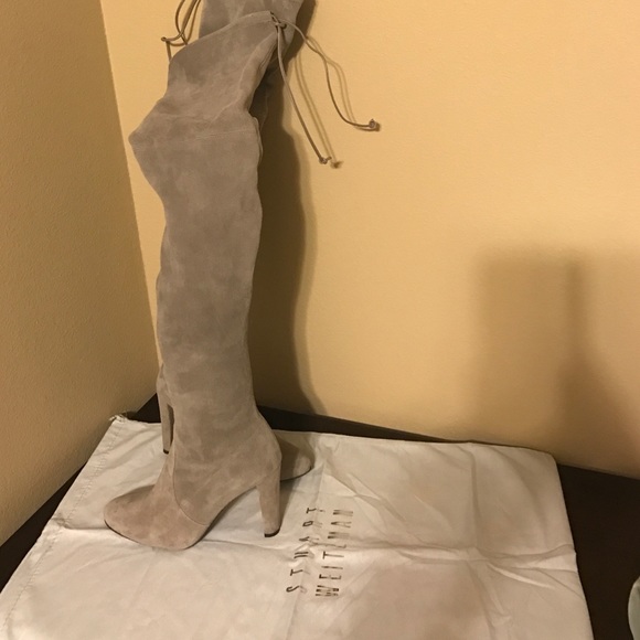 Stuart Weitzmans Brand New - Picture 2 of 4