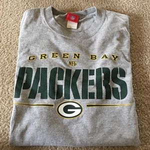 Authentic NFL Green Bay Packers short sleeve shirt