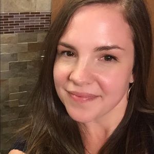 Meet your Posher, Deanne