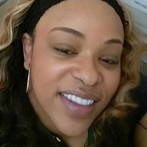 Meet your Posher, Deneace