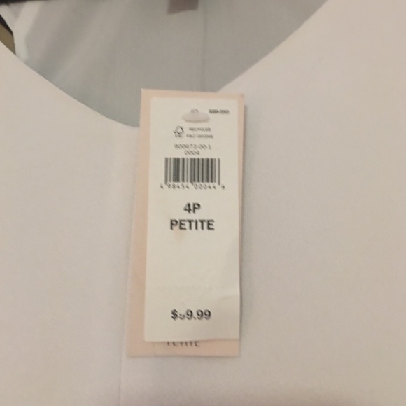 Classy Black and White Shift Dress - Picture 2 of 2