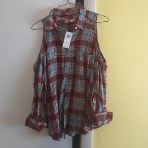 Hollister cold shoulder long sleeve shirt NWT!!