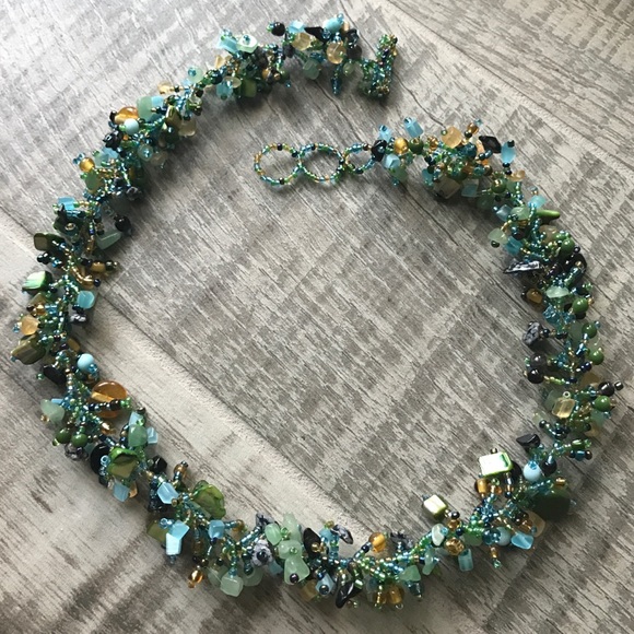Jewelry - Fun beaded necklace! Jewelry - Fun beaded necklace!