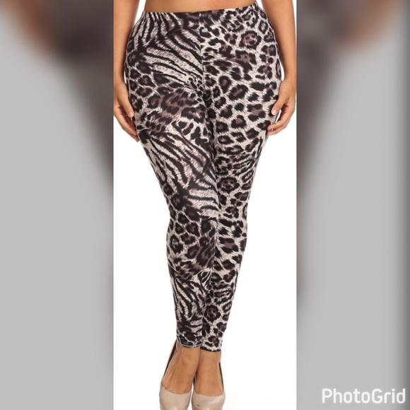 SALE!! PLUS-Leopard Print Leggings - Picture 3 of 3