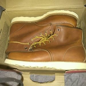 Redwing boots brand new