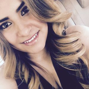 Meet your Posher, Adriana