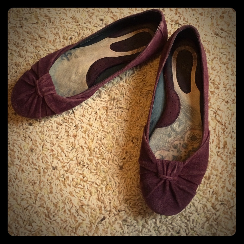 SALE💐Born Adele Dark Plum Suede Ballet Flats