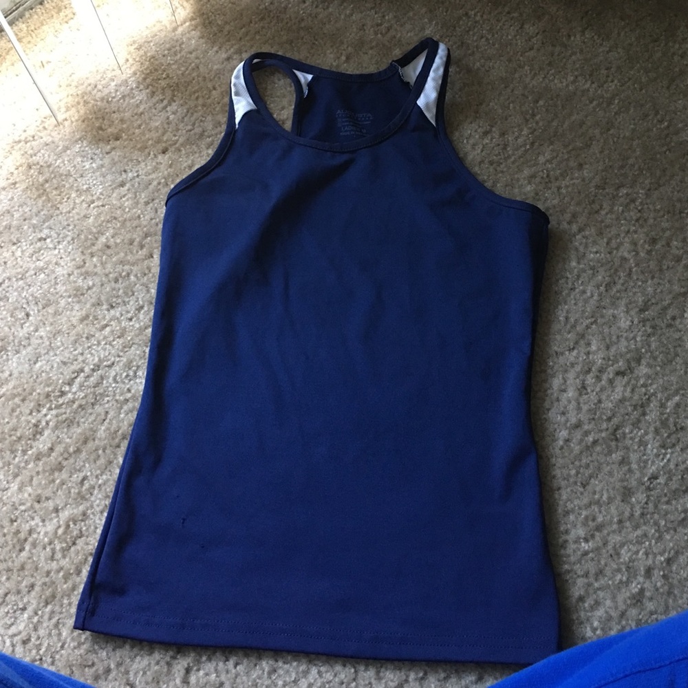 Athletic shirt