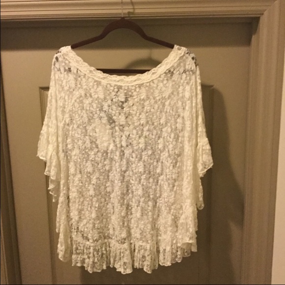 New! Stunning Boutique Lace Throw Top - Picture 7 of 8