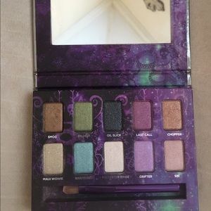 URBAN DECAY Beauty with an Edge 'Ammo Shadow Box'