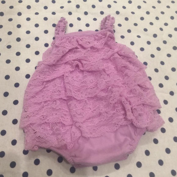 Lilac layered lace bodysuit - Picture 2 of 4