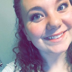 Meet your Posher, Katelyn