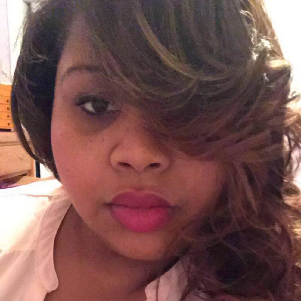 Meet your Posher, Monica
