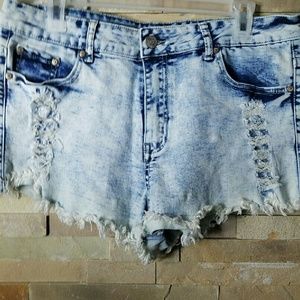 Distressed Stone wash light denim shorts