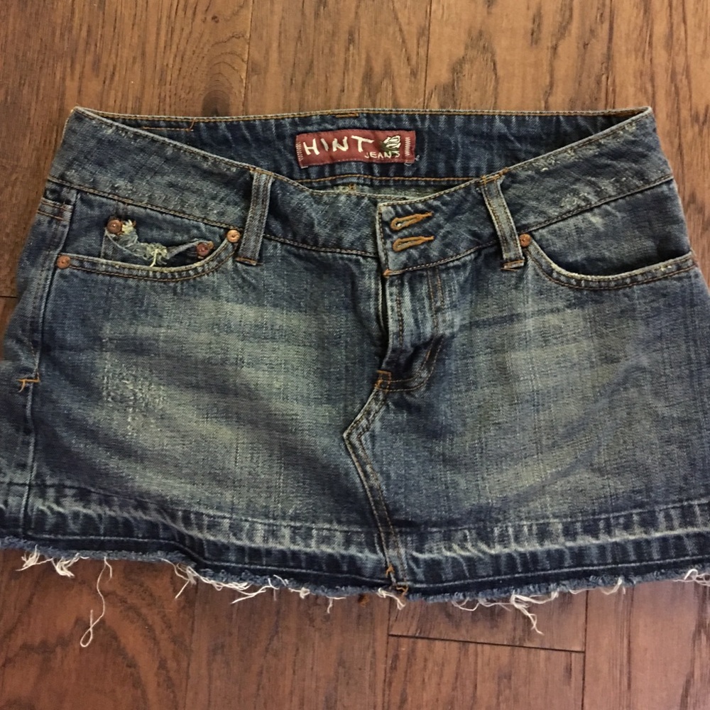 Distressed Hint Jean Skirt