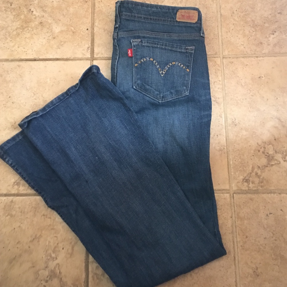 Levi's bootcut jeans