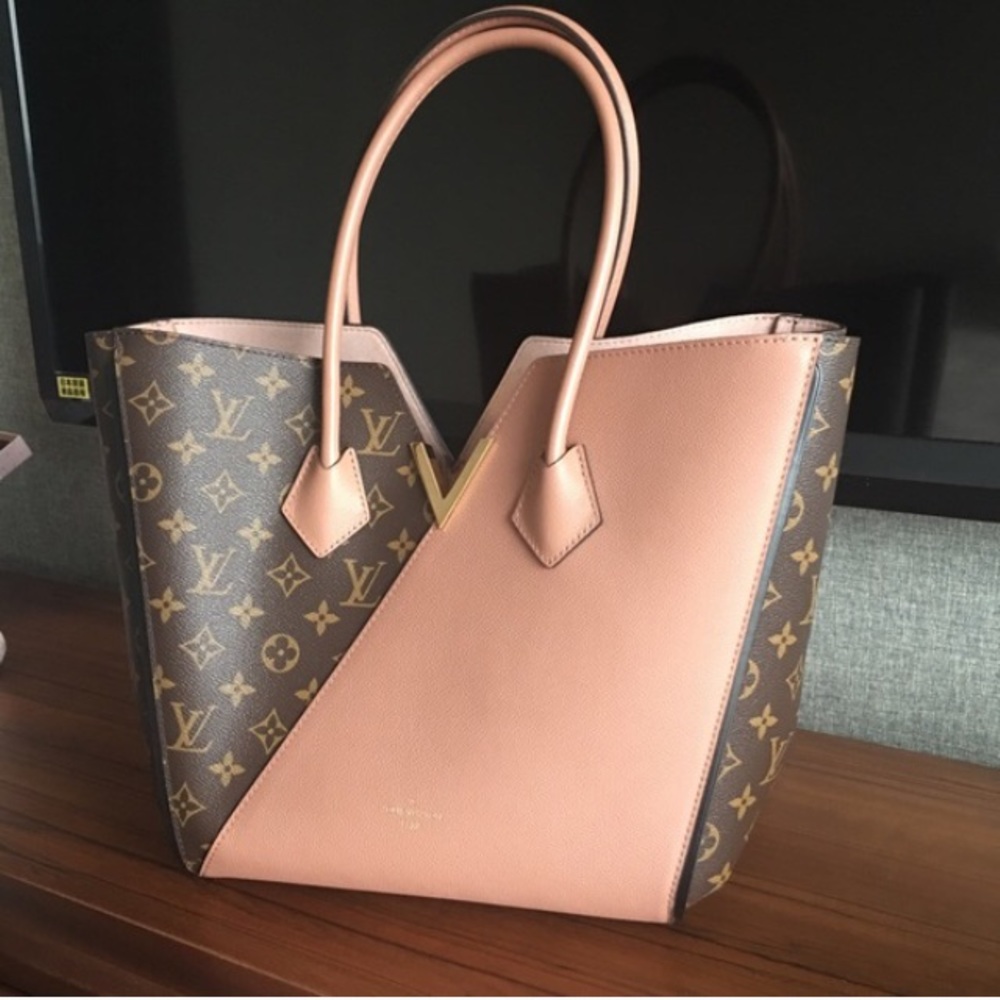 **Not for sale** ISO Louis Vuitton Pink Kimono