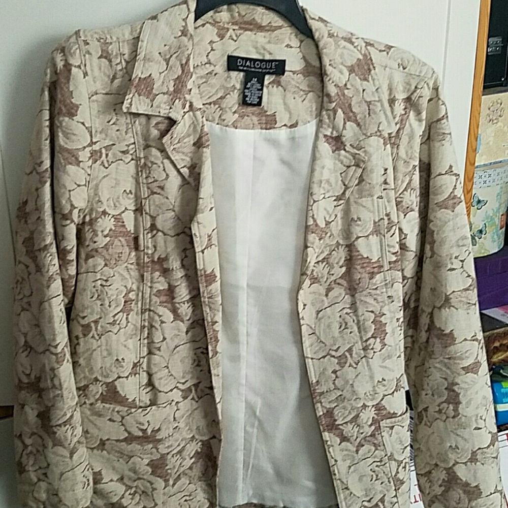 Qvc beige and creamed and a line jacket