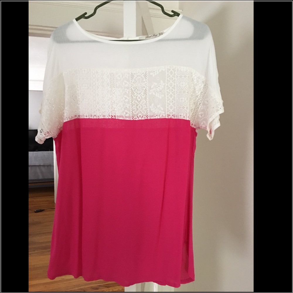 💕🌸🆕 lace pink top