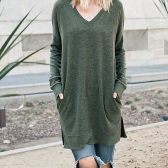 Charm City Tops - Oversized Knit Tunic