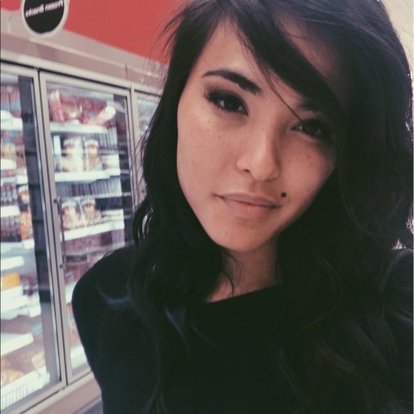 Meet your Posher, Codie - Picture 3 of 4