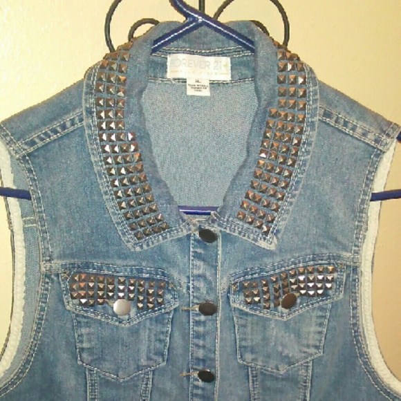 Studded denim vest - Picture 3 of 3