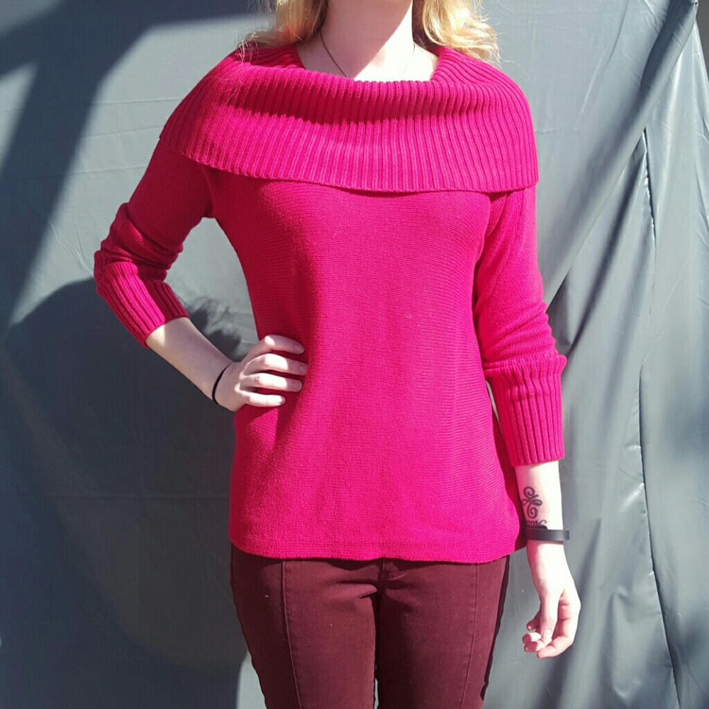 Chico's Red Cowl Neck Size OO