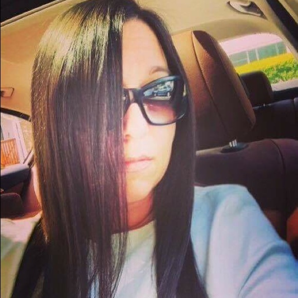 Meet your Posher, Christine - Picture 1 of 1