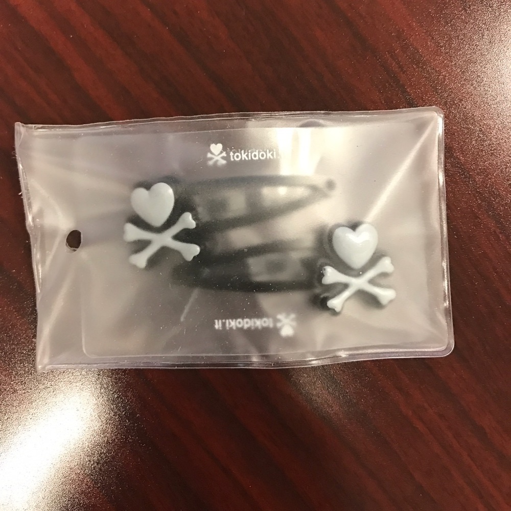 3 sets of Tokidoki barrettes