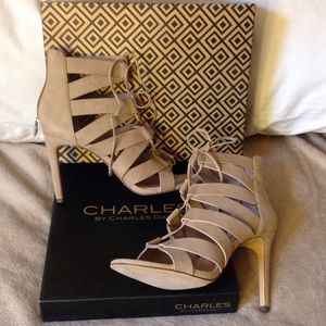 1 HOUR SALE ❗️Charles by Charles David shoes New