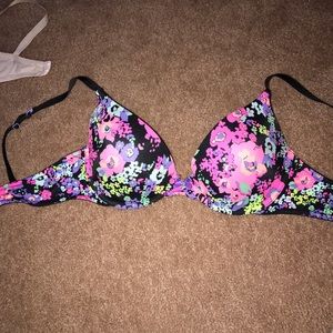 Bra in great condition rarely worn 36D