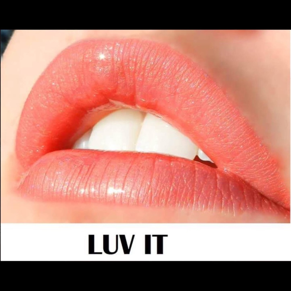 Luv It LipSense