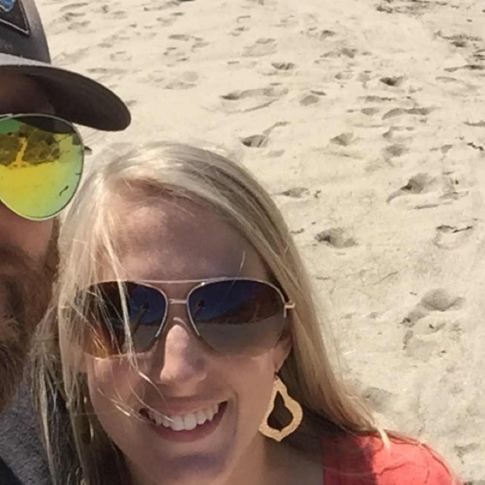 Meet your Posher, Holly