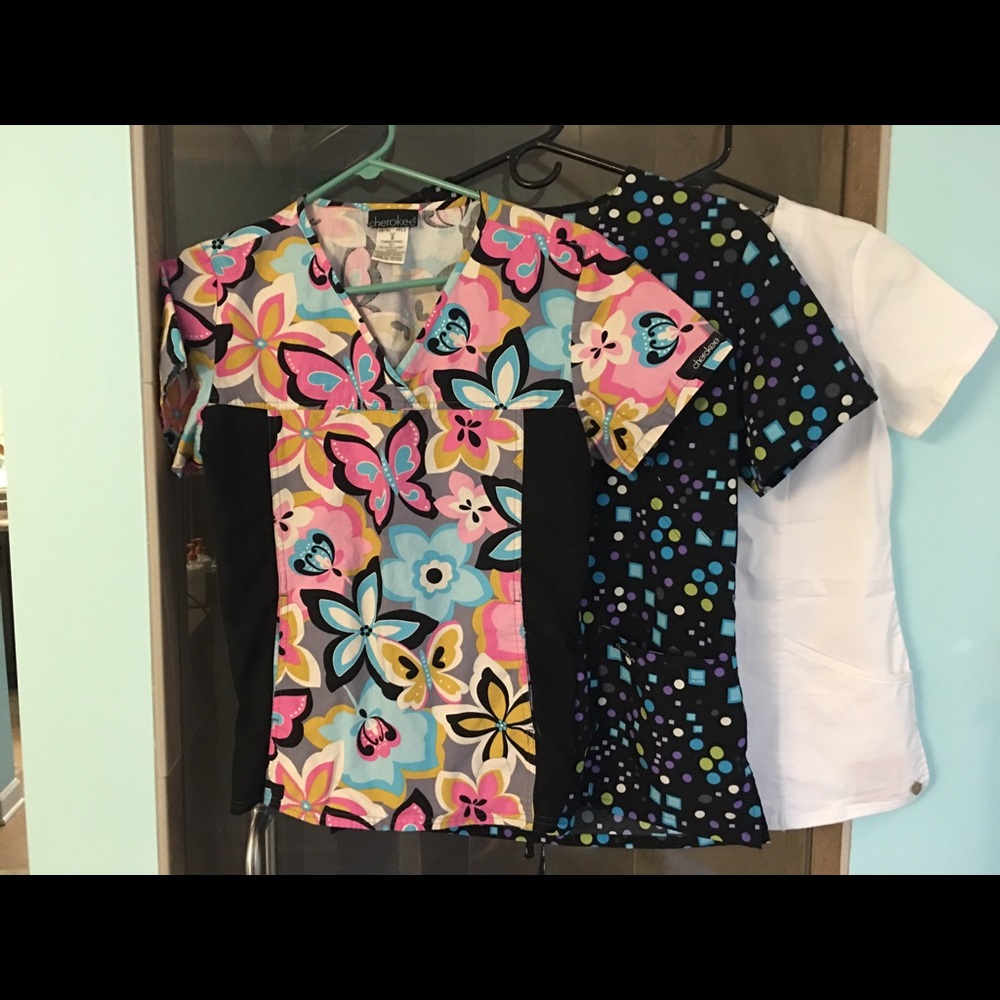 3 scrub tops - perfect condition (white brand new)