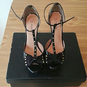JustFab Peep-Toe Pumps