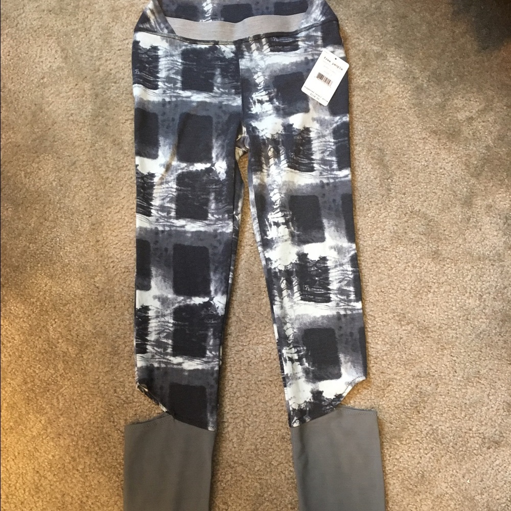 Free People Comfy Yoga Leggings New with Tags