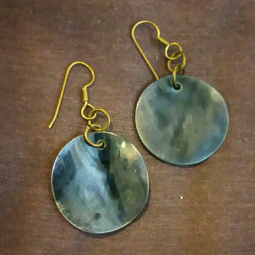 Round Earring - Handmade - Picture 2 of 2