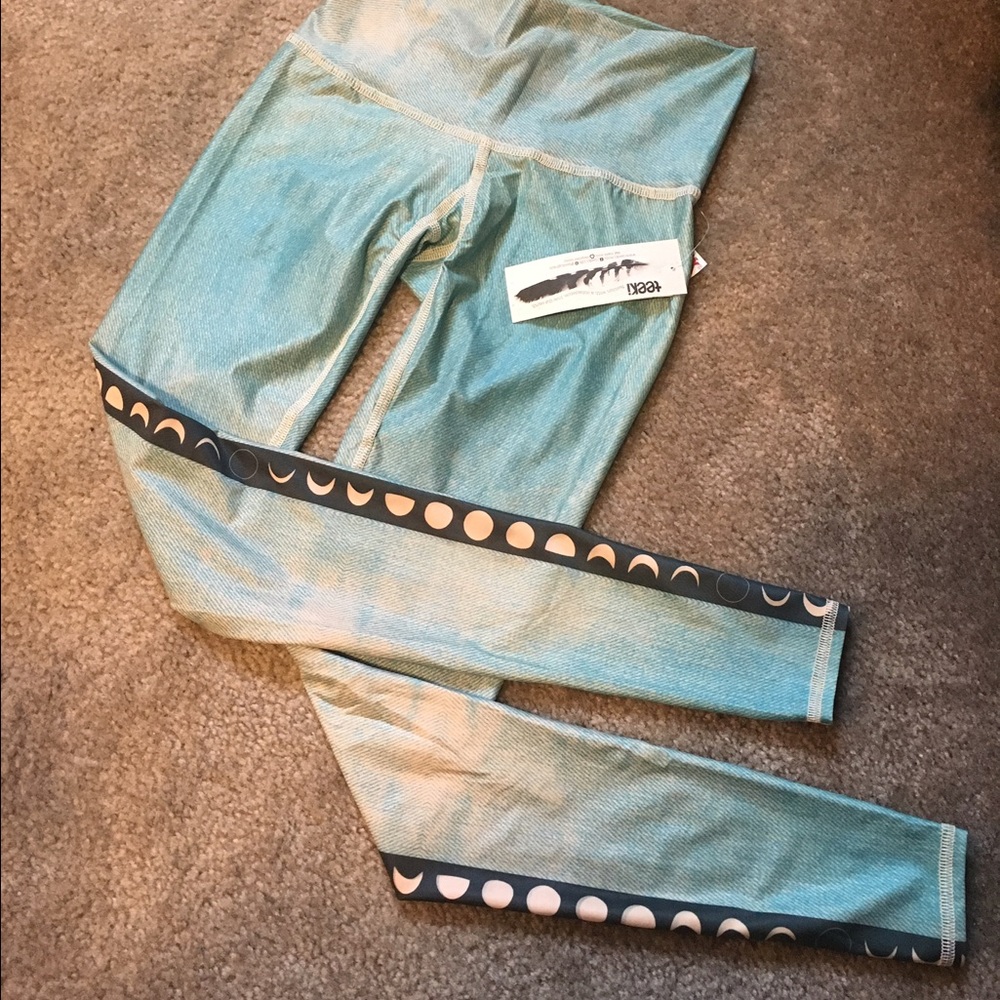 Teeki leggings new with tags