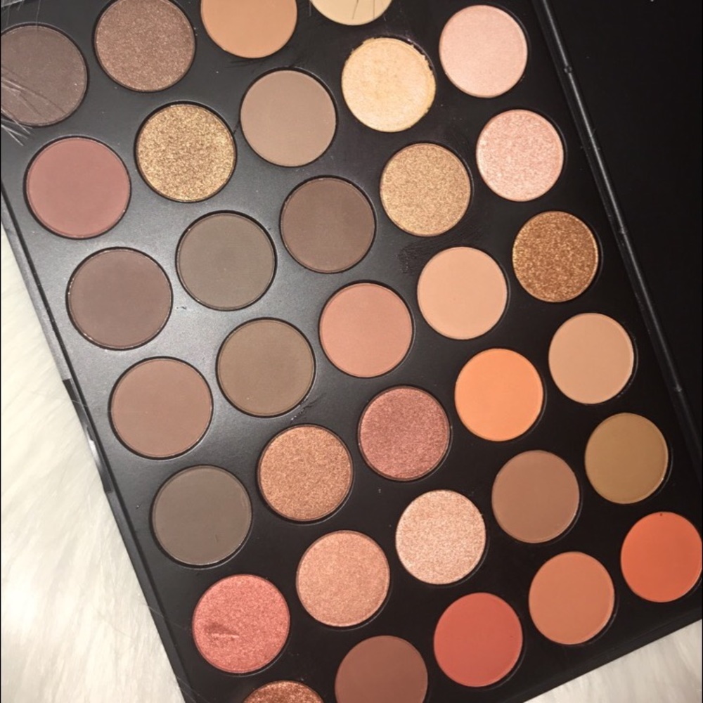 Peanut Brittle 35 eyeshadow palette