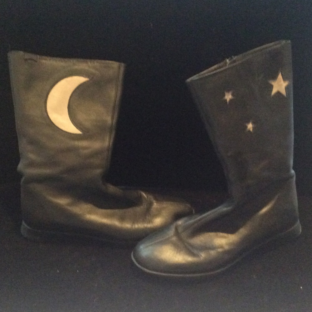 Camper Black Leather Boots w/ Moon &Stars size 39.