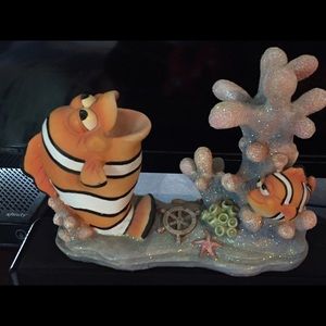 Clown fish wine holder