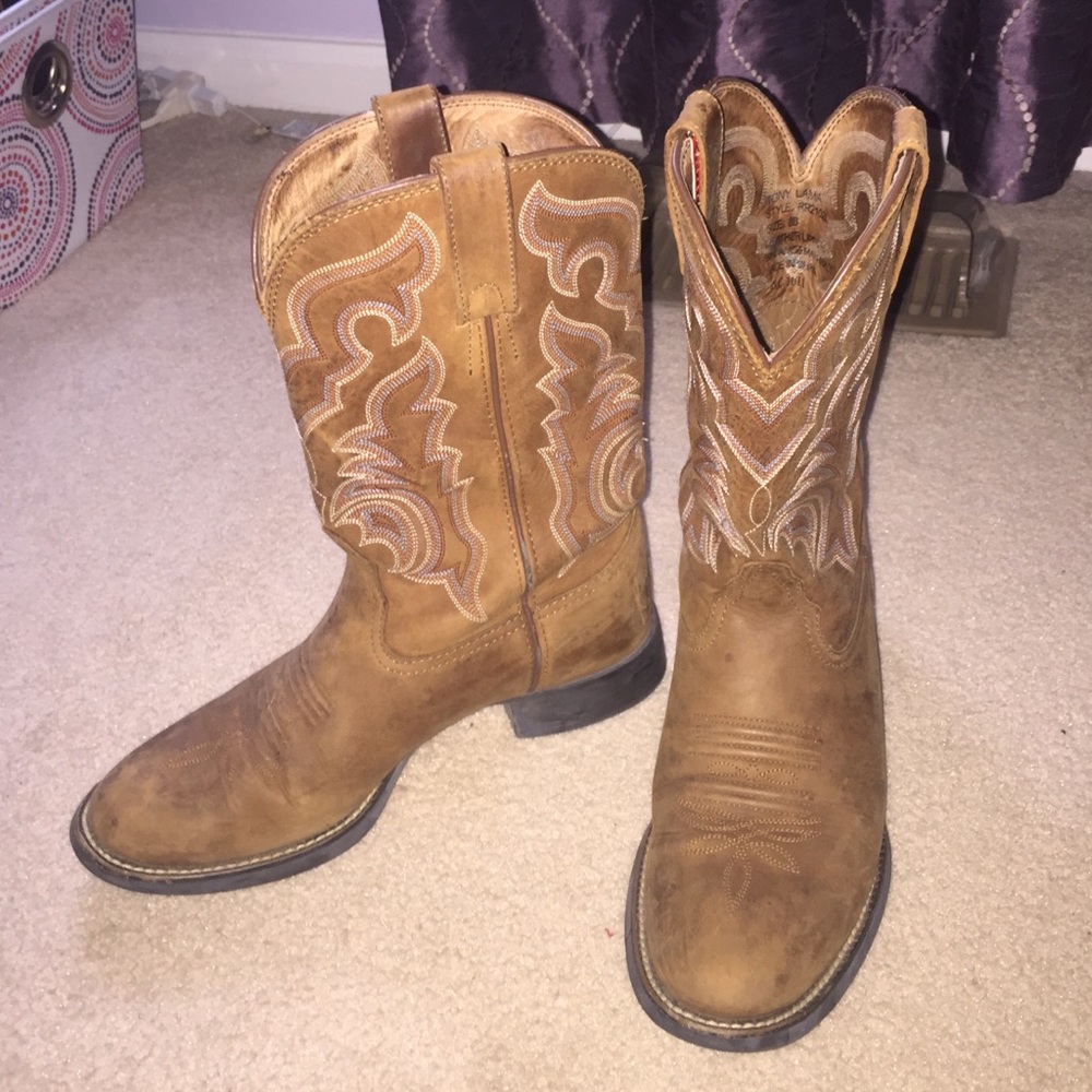 Tony lama cowboy boots. Like new. Sz 8
