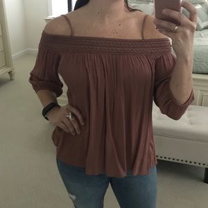Cuter than pic!! Off the shoulder forever 21 top