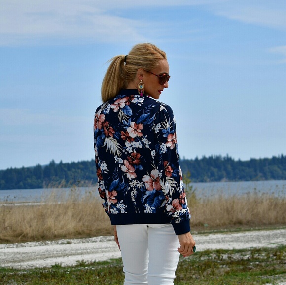 TROPICAL BOMBER JACKET - Picture 4 of 4