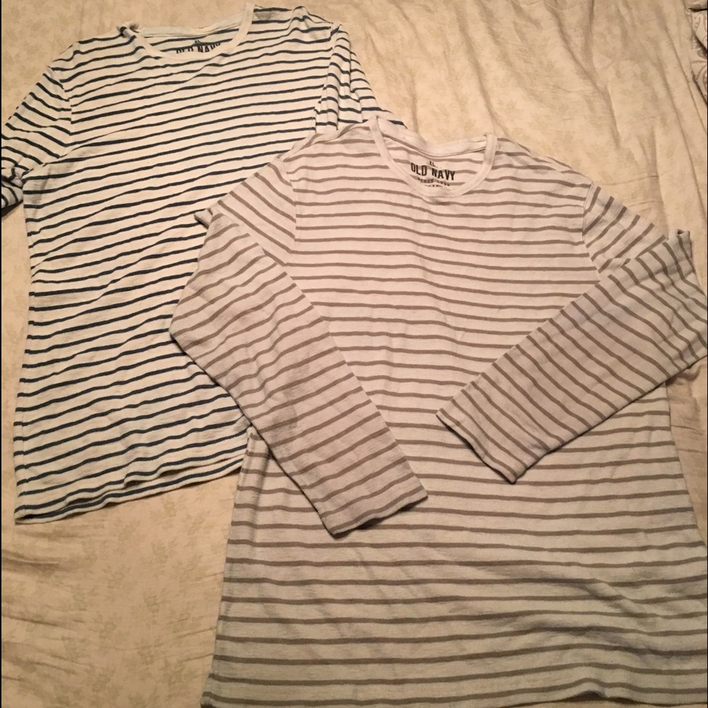 2 Old Navy Long Sleeve thermals ❄️