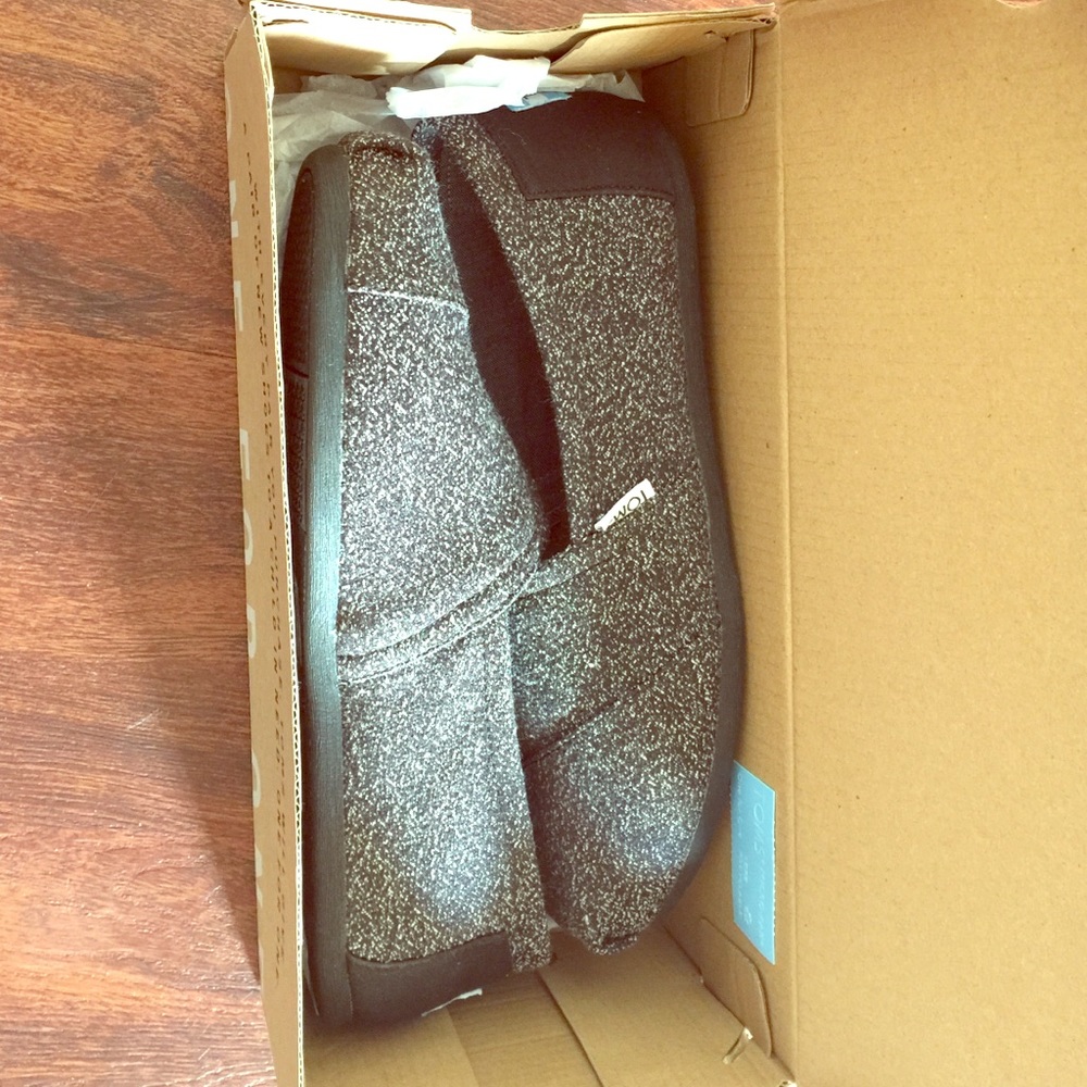 Toms