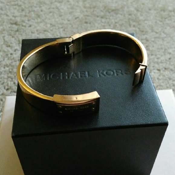 Michael Kor's rose gold tone hinge bangle - Picture 2 of 4