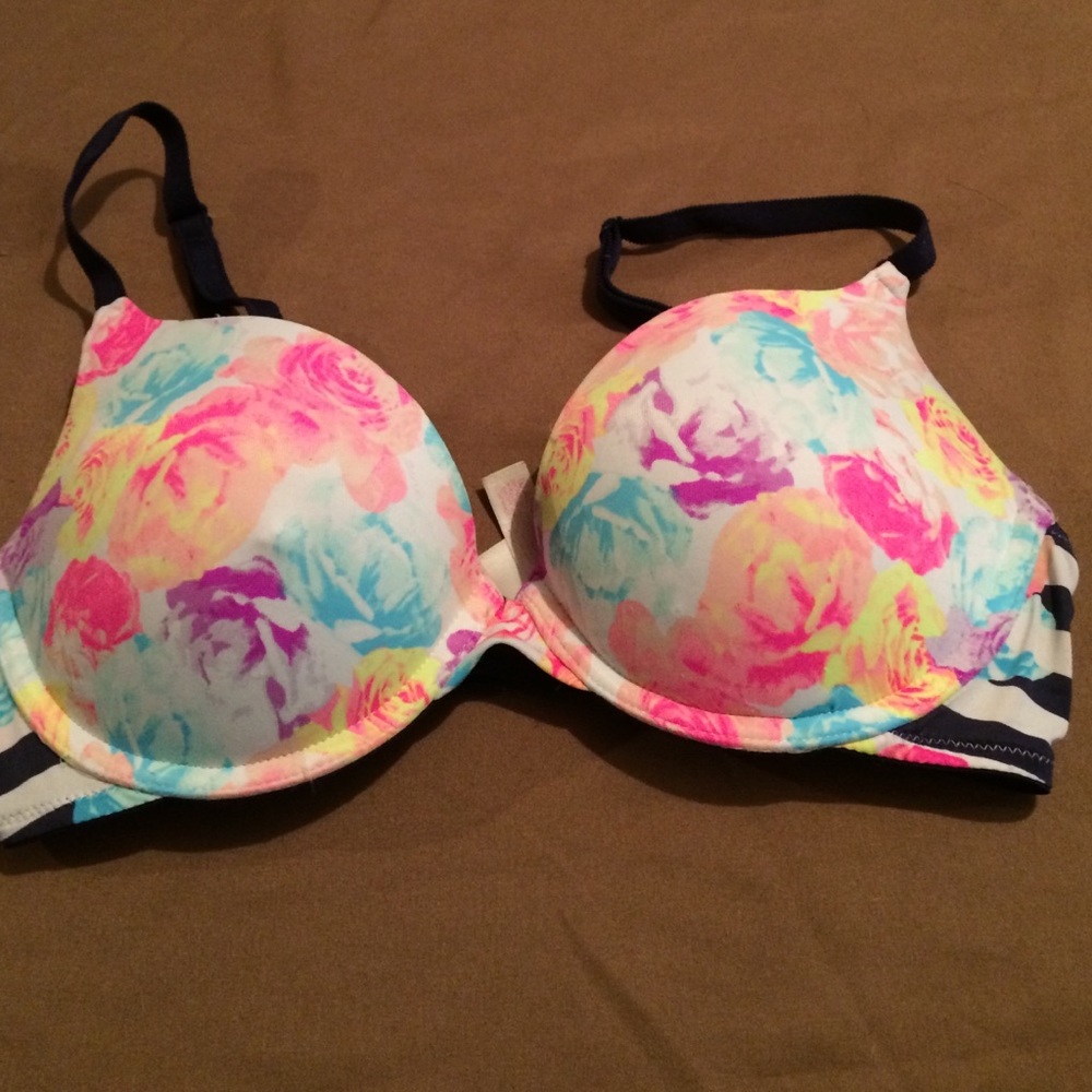 VS Pink Bra