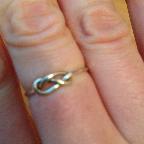 Infinity ring - Picture 2 of 2