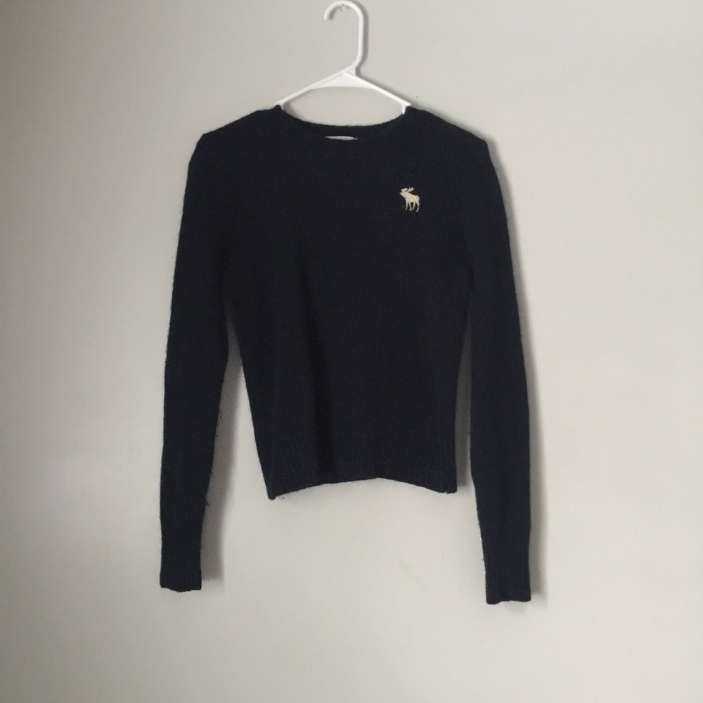 Dark blue sweater